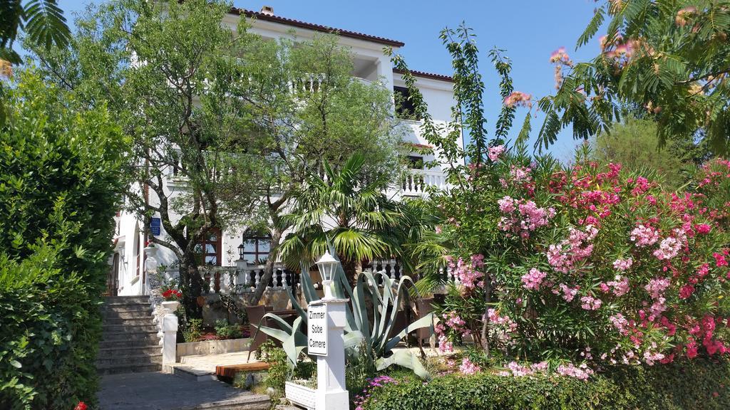 Guest House Villa Marlis 말린스카 외부 사진